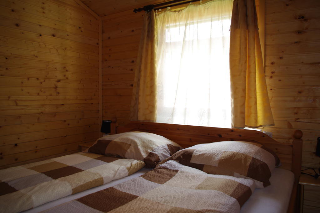 Horváth Kert Vendégház Zirc Zimmer foto