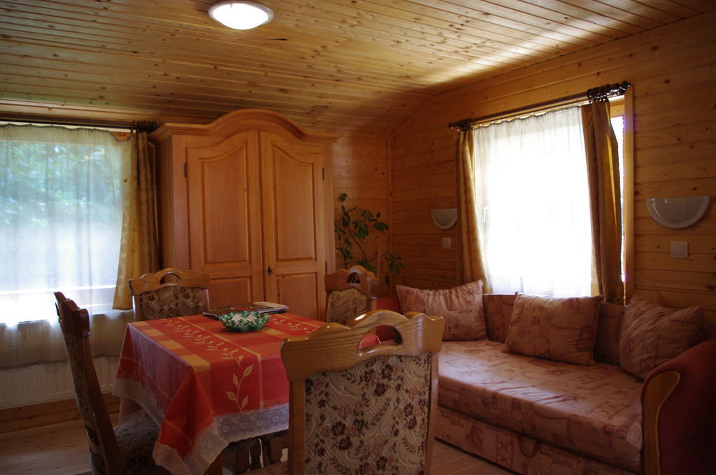 Horváth Kert Vendégház Zirc Zimmer foto